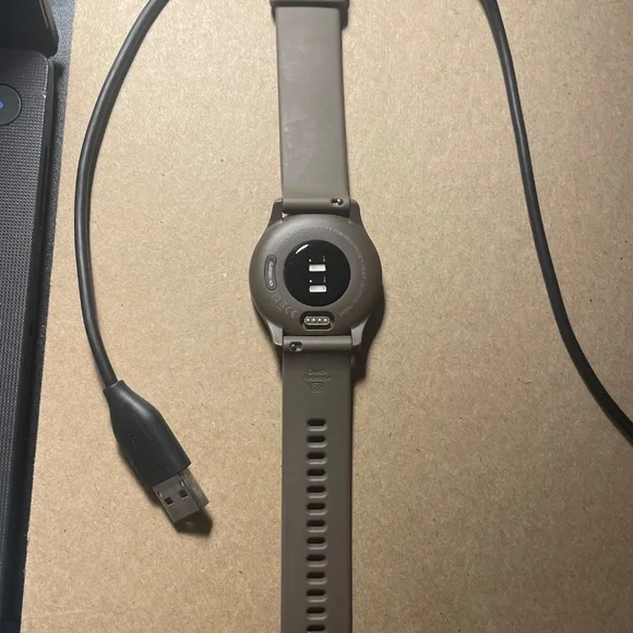 Garmin vivomove Sport Hybrid Smartwatch Cocoa - Picture 2 of 5